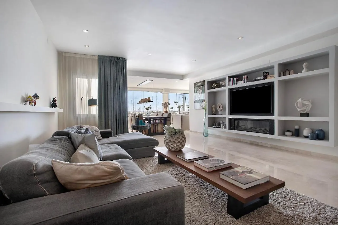 Puerto Marina Exclusive Apartment Benalmádena 0*,